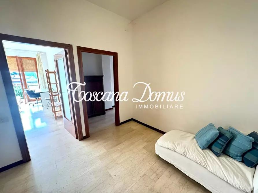 Immagine 2 di Appartamento in vendita  a Siena