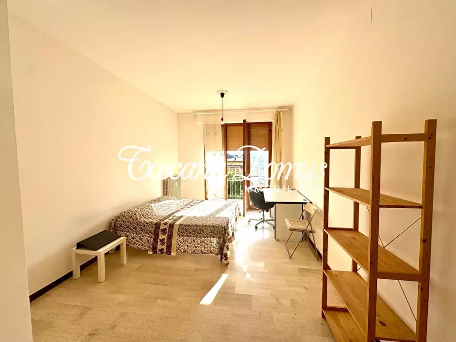 Immagine 1 di Appartamento in vendita  a Siena