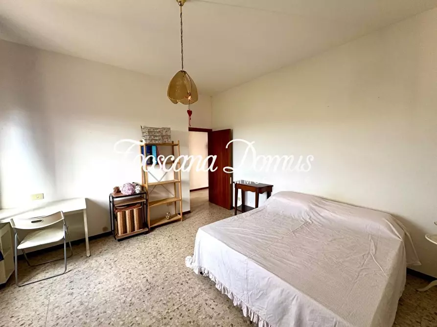 Immagine 13 di Appartamento in vendita  a Siena