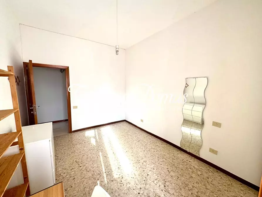 Immagine 16 di Appartamento in vendita  a Siena