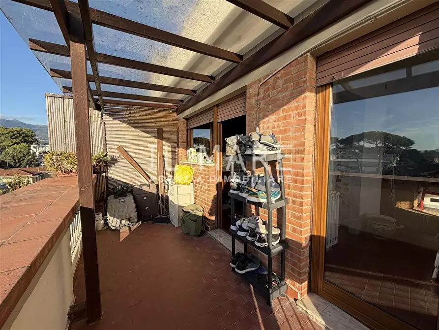 Immagine 9 di Mansarda in vendita  a Massa