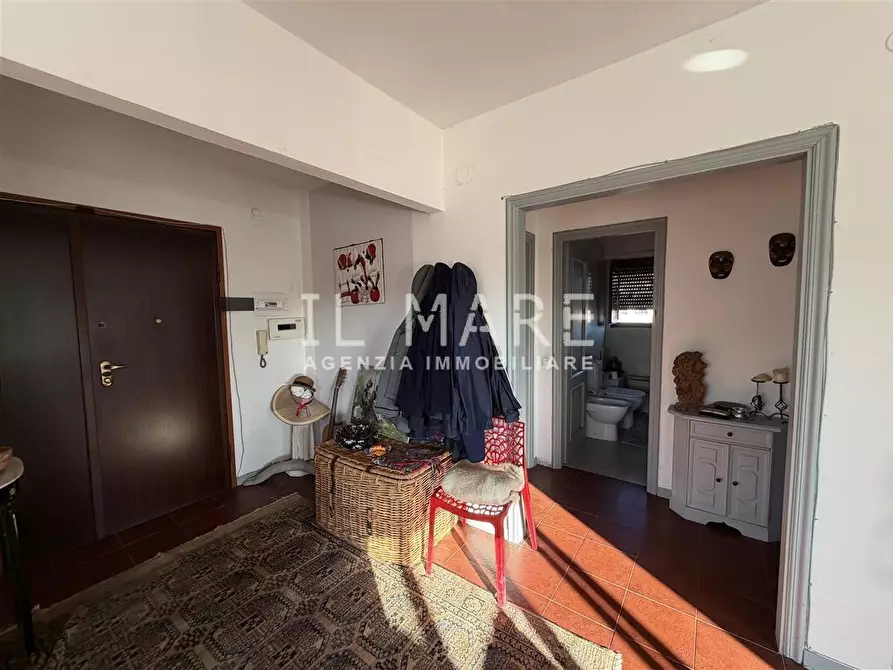 Immagine 6 di Mansarda in vendita  a Massa