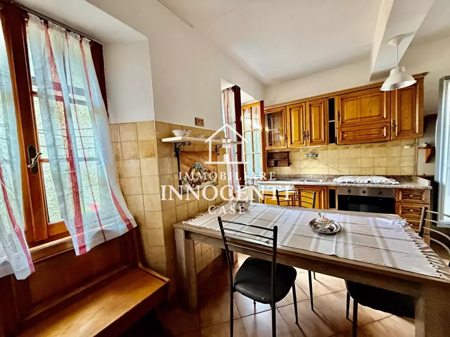 Immagine 23 di Terratetto in vendita  a Massa