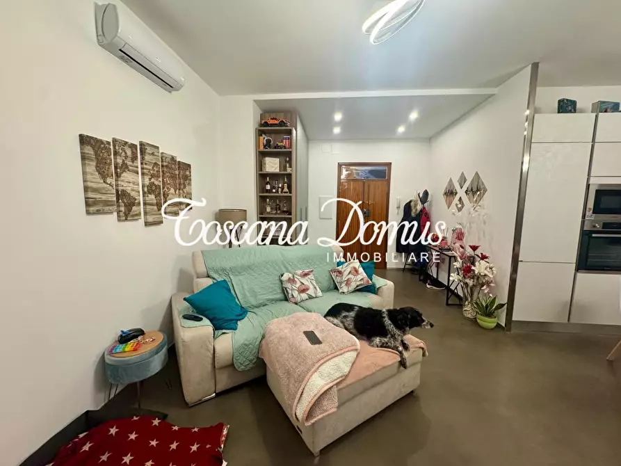 Immagine 5 di Appartamento in vendita  a Siena