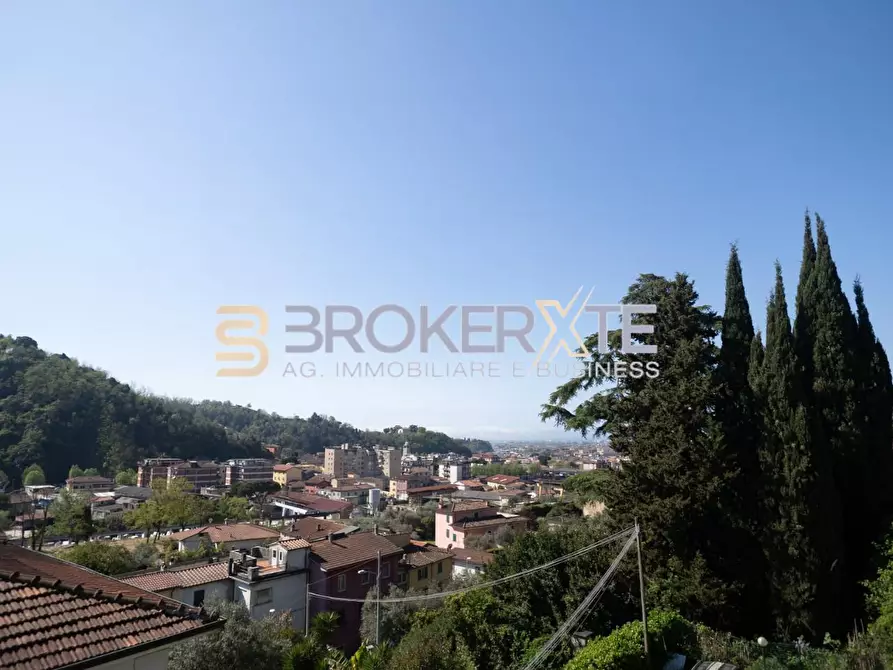 Immagine 40 di Appartamento in vendita  a Carrara