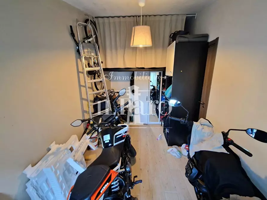 Immagine 45 di Villetta a schiera in vendita  a Campi Bisenzio