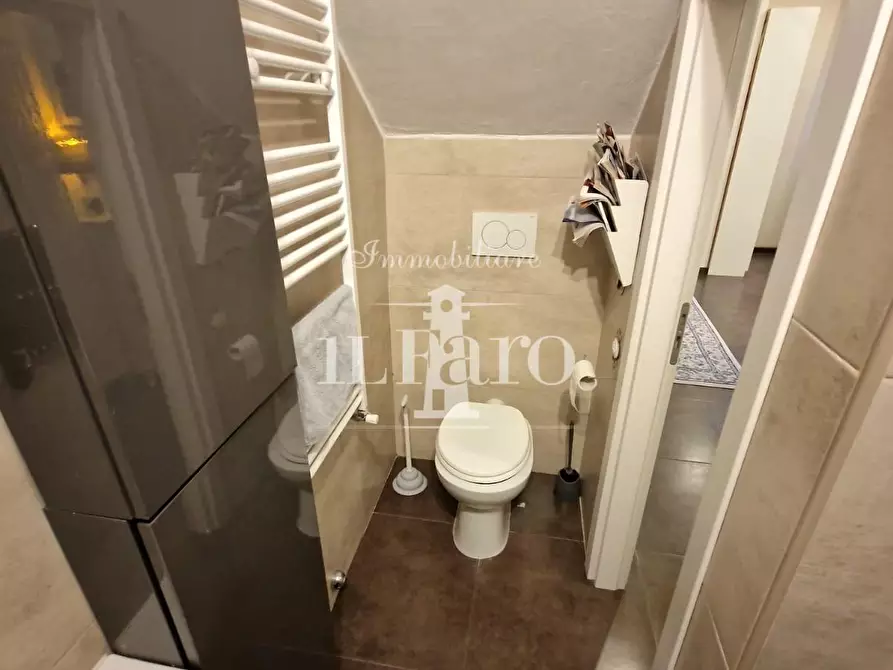 Immagine 15 di Villetta a schiera in vendita  a Campi Bisenzio