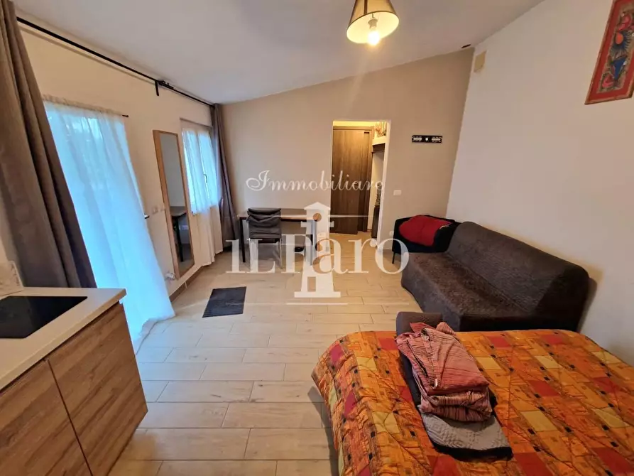 Immagine 41 di Villetta a schiera in vendita  a Campi Bisenzio