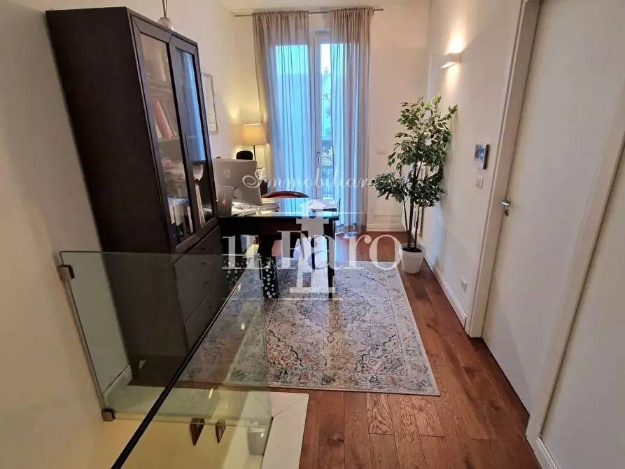 Immagine 19 di Villetta a schiera in vendita  a Campi Bisenzio