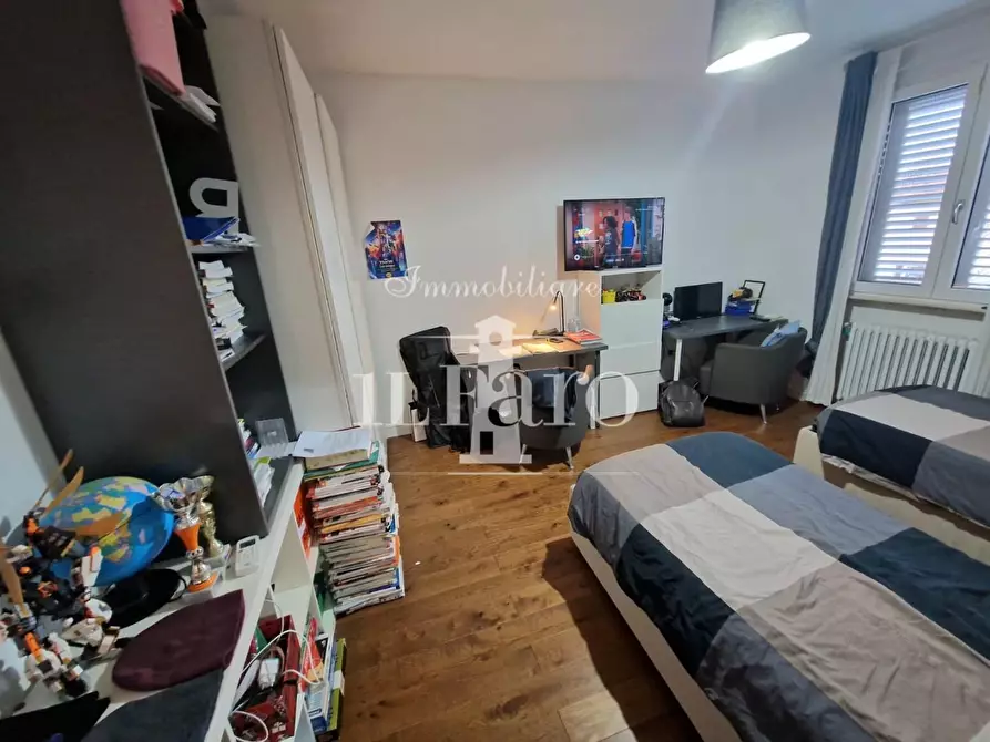 Immagine 23 di Villetta a schiera in vendita  a Campi Bisenzio