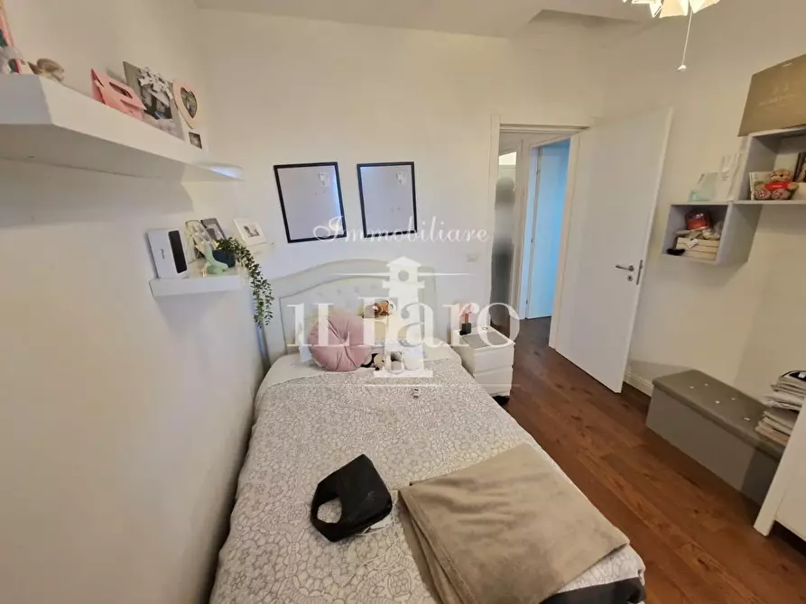 Immagine 29 di Villetta a schiera in vendita  a Campi Bisenzio