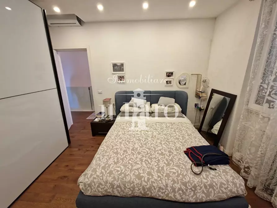 Immagine 27 di Villetta a schiera in vendita  a Campi Bisenzio