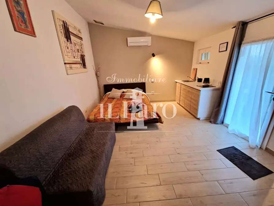 Immagine 43 di Villetta a schiera in vendita  a Campi Bisenzio