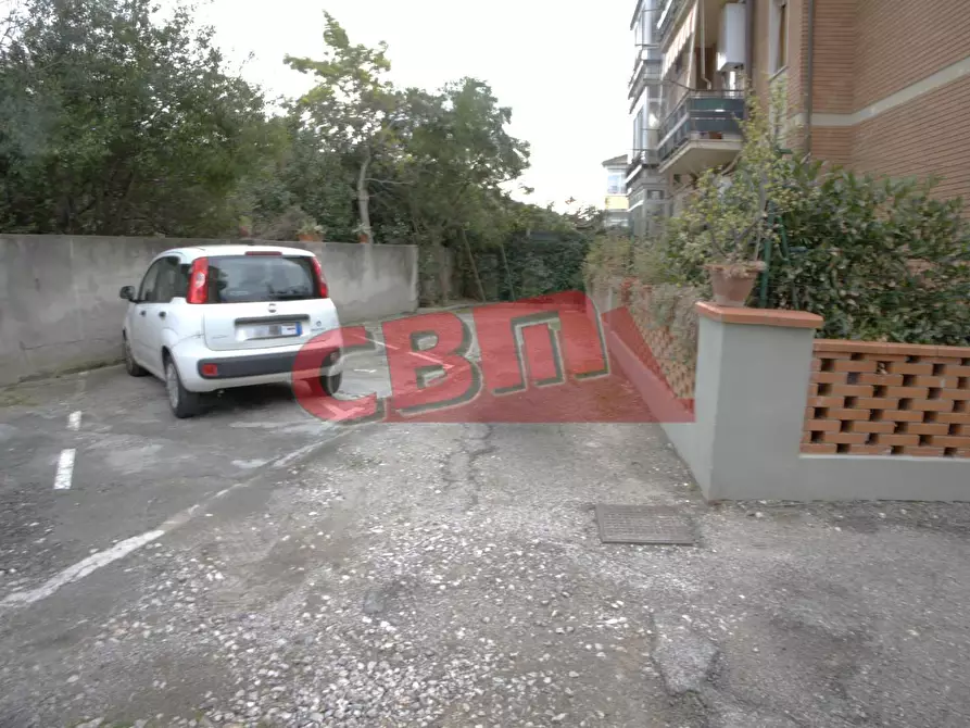 Immagine 24 di Appartamento in vendita  a Livorno