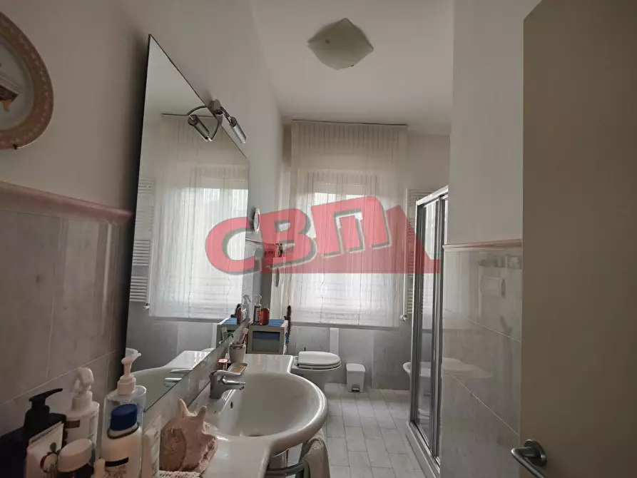 Immagine 21 di Appartamento in vendita  a Livorno