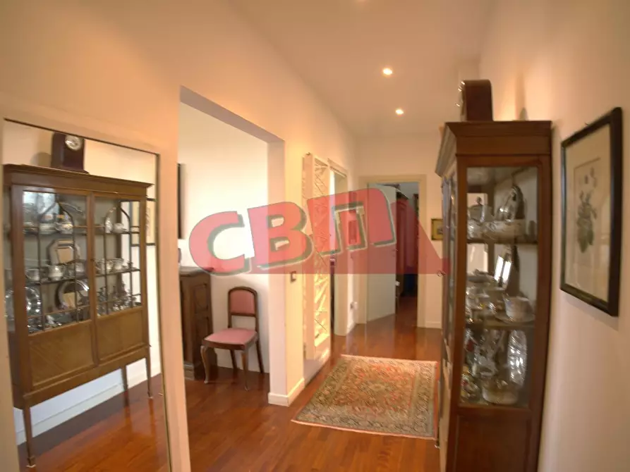 Immagine 13 di Appartamento in vendita  a Livorno