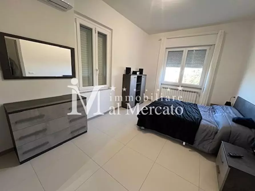 Immagine 12 di Appartamento in vendita  a Camaiore