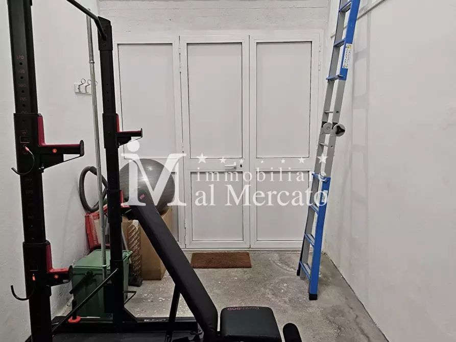 Immagine 15 di Appartamento in vendita  a Camaiore