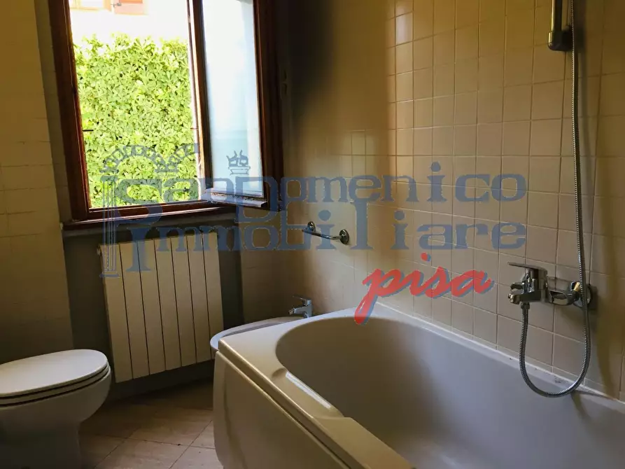 Immagine 12 di Appartamento in vendita  a Pisa