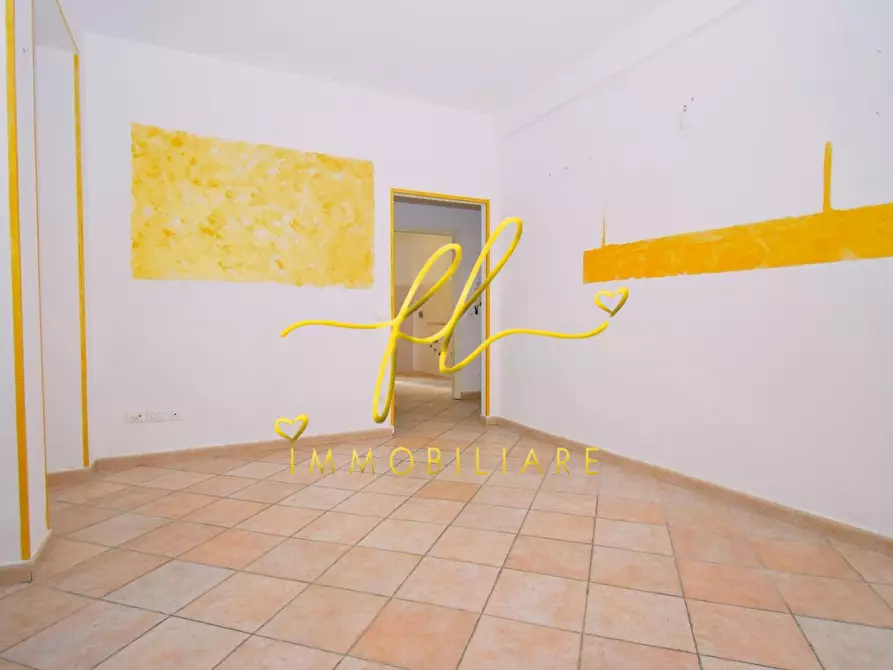 Immagine 12 di Appartamento in vendita  a Livorno