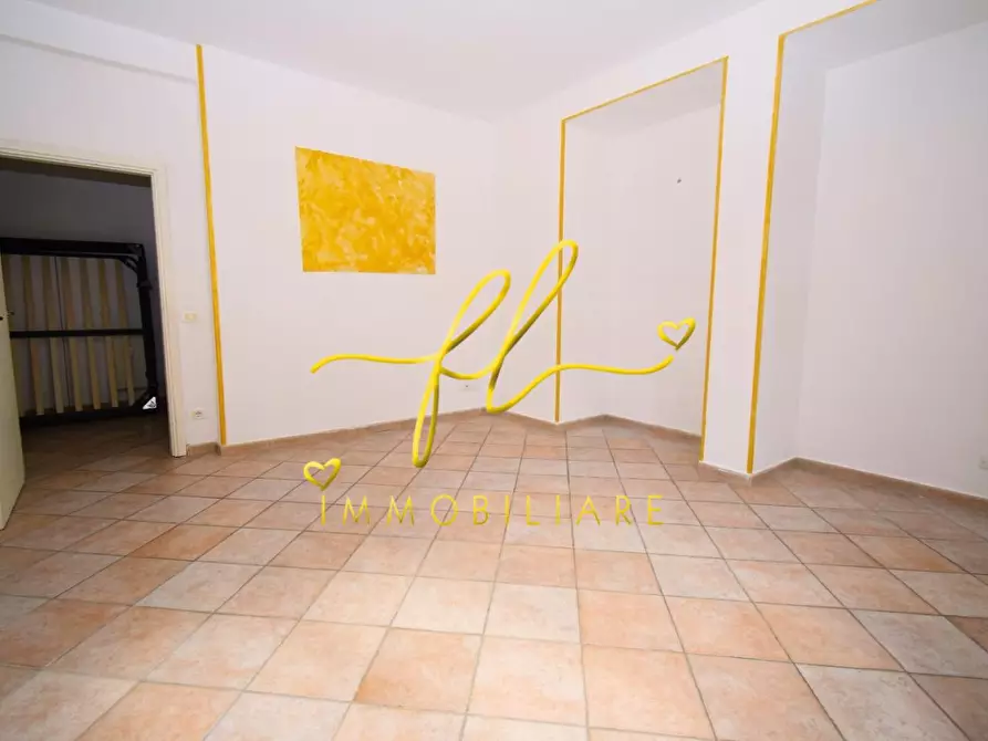 Immagine 8 di Appartamento in vendita  a Livorno