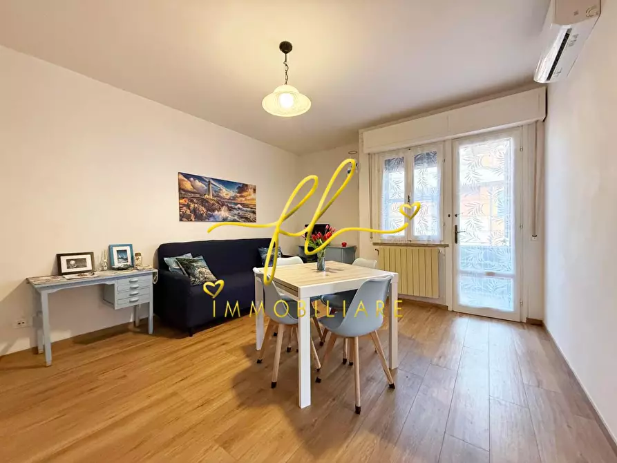 Immagine 5 di Appartamento in vendita  a Cecina