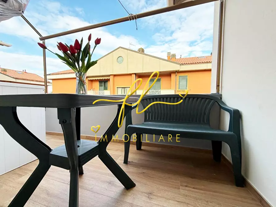 Immagine 7 di Appartamento in vendita  a Cecina