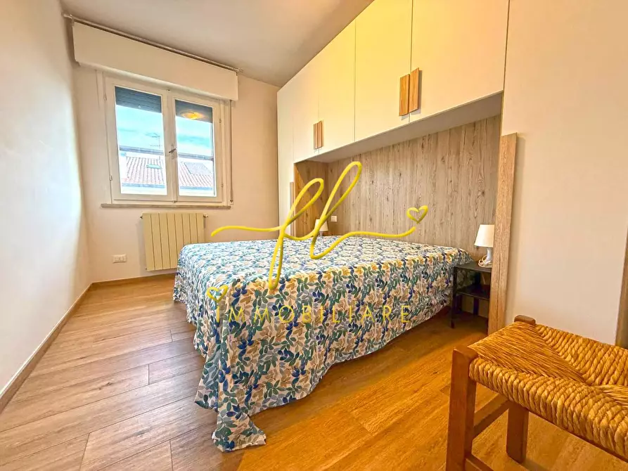 Immagine 11 di Appartamento in vendita  a Cecina