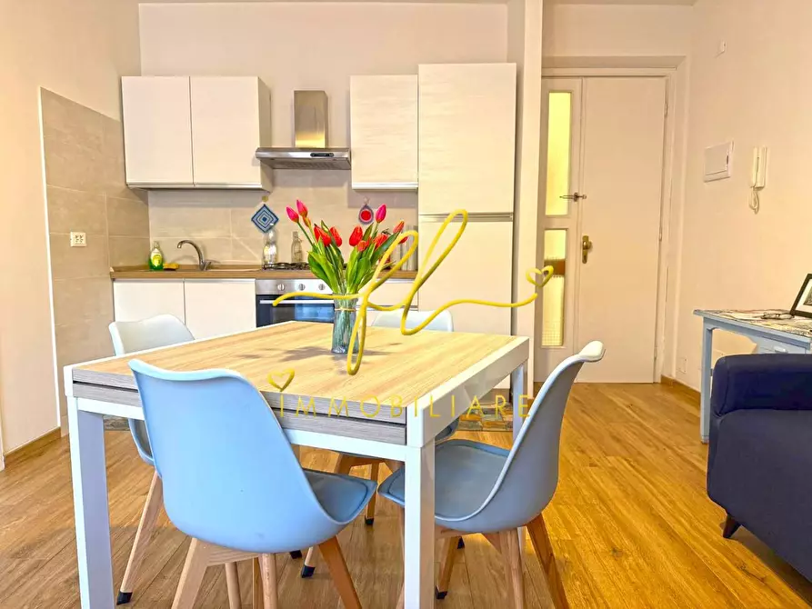 Immagine 4 di Appartamento in vendita  a Cecina