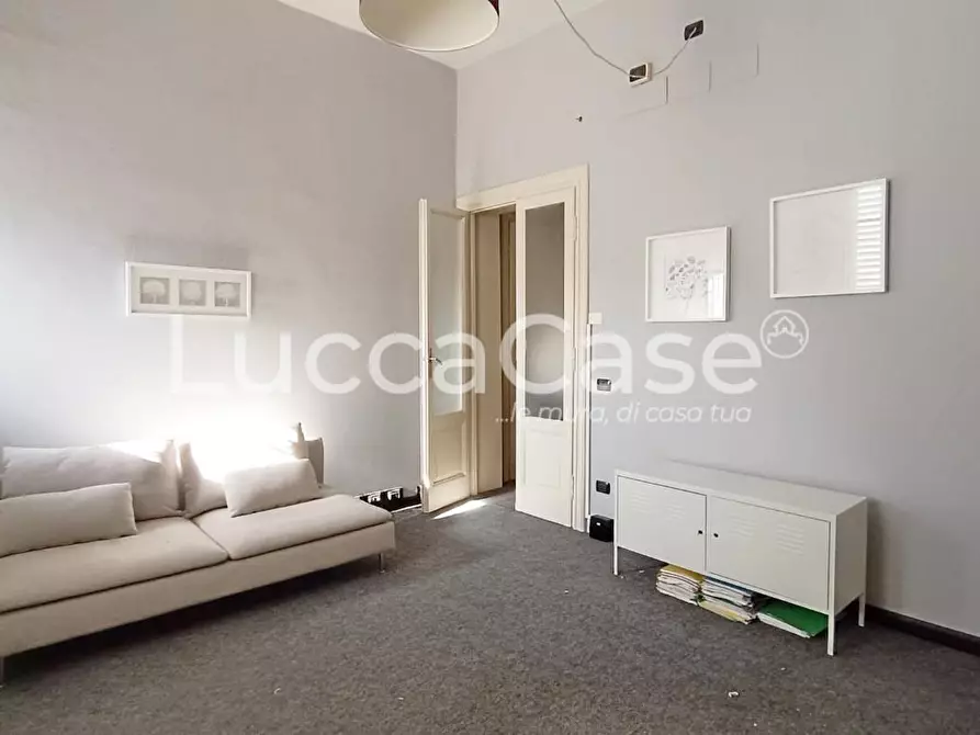 Immagine 6 di Ufficio in affitto  a Lucca