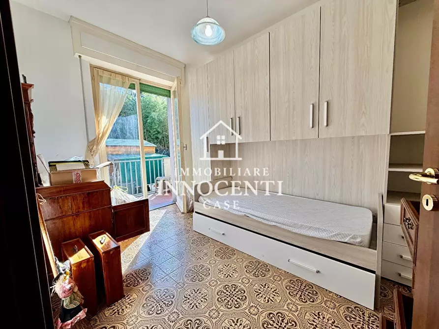 Immagine 16 di Appartamento in vendita  a Massa