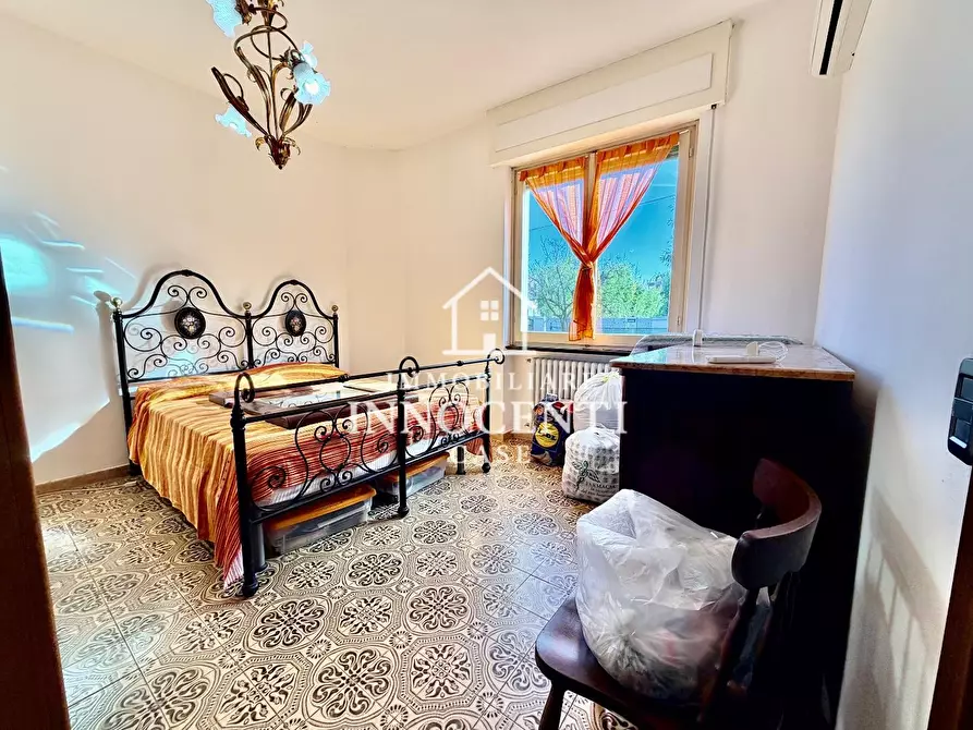 Immagine 14 di Appartamento in vendita  a Massa