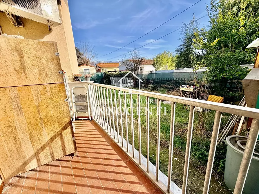 Immagine 10 di Appartamento in vendita  a Massa