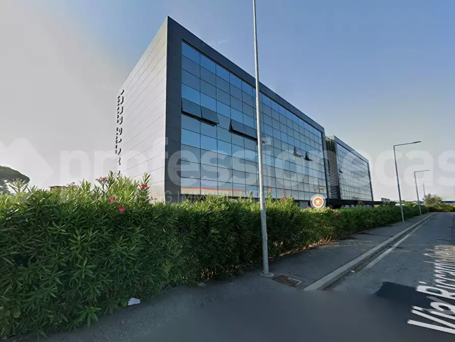 Immagine 7 di Ufficio in affitto  a Pisa