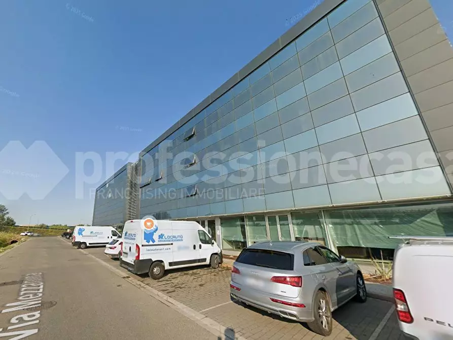 Immagine 13 di Ufficio in affitto  a Pisa