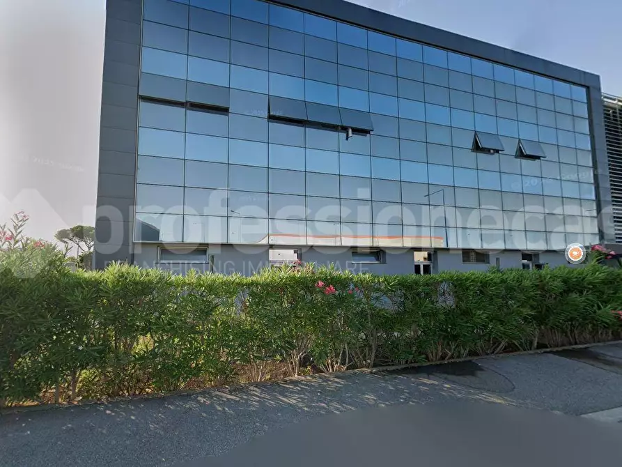 Immagine 9 di Ufficio in affitto  a Pisa