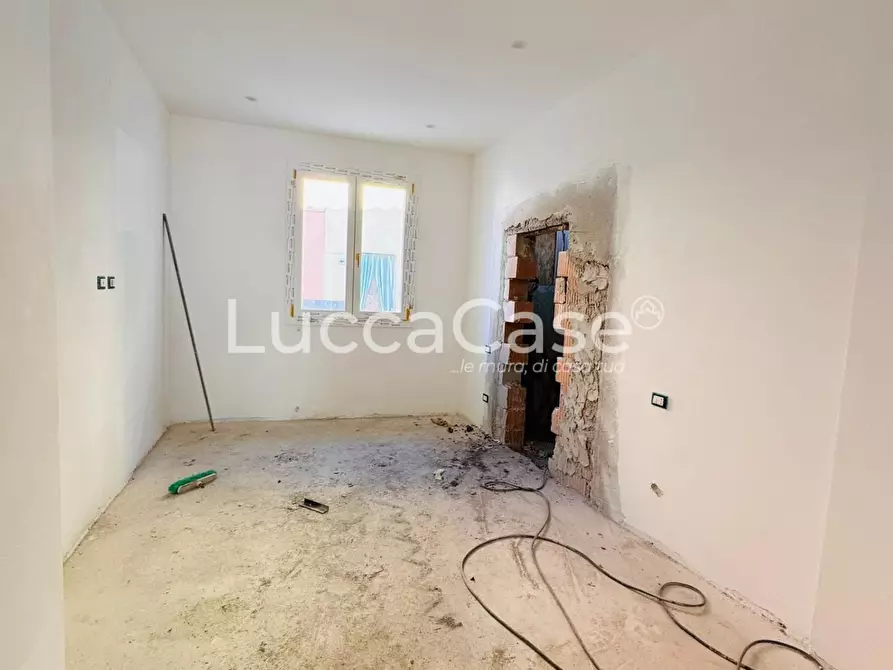 Immagine 10 di Appartamento in vendita  a Capannori