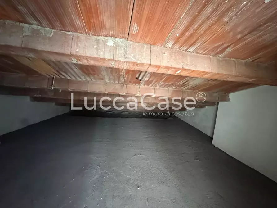 Immagine 17 di Appartamento in vendita  a Capannori