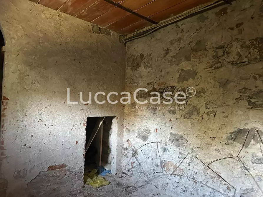 Immagine 29 di Terratetto in vendita  a Borgo A Mozzano