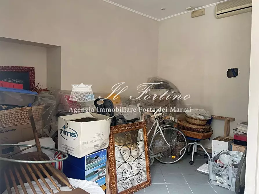 Immagine 21 di Appartamento in vendita  a Seravezza