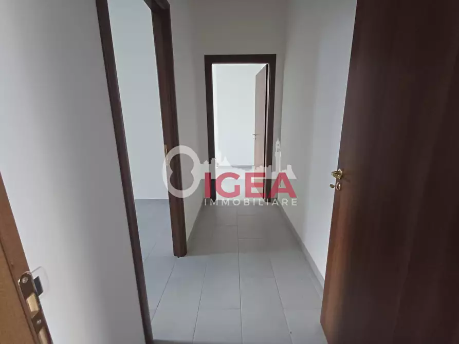 Immagine 15 di Ufficio in vendita  a Poggibonsi