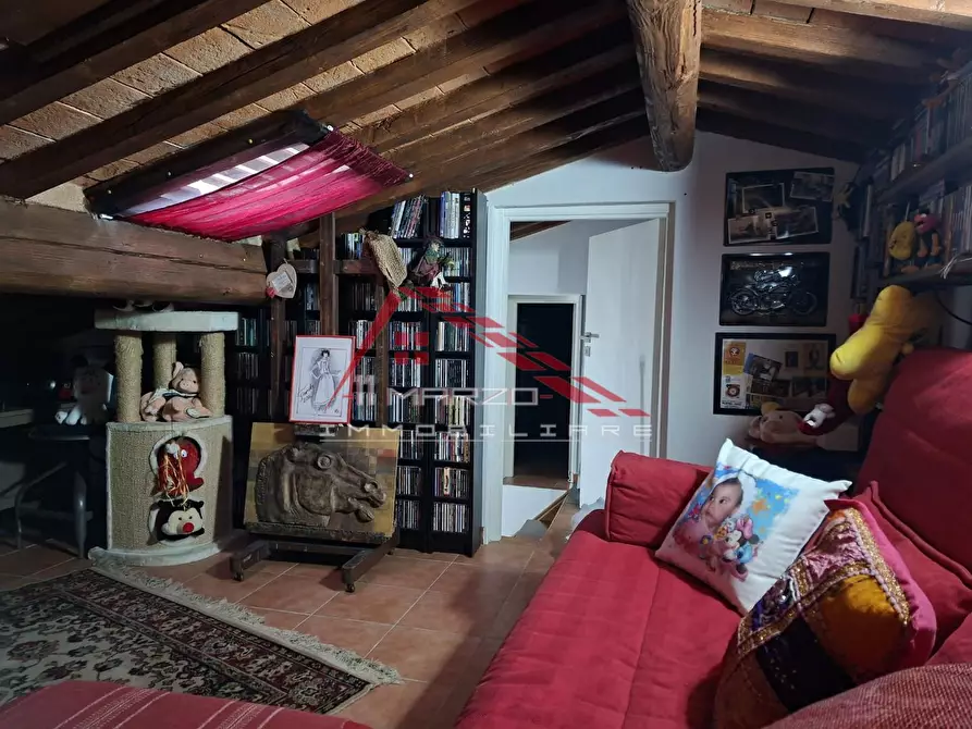 Immagine 27 di Appartamento in vendita  a Collesalvetti