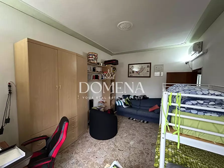 Immagine 17 di Appartamento in vendita  a Siena