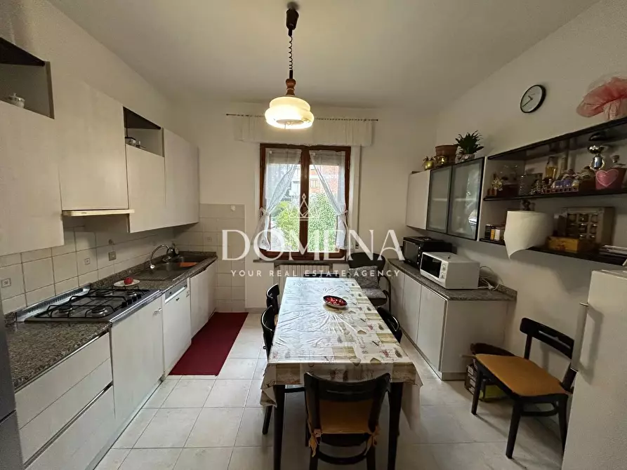 Immagine 6 di Appartamento in vendita  a Siena