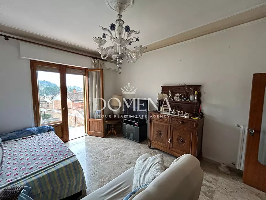 Immagine 2 di Appartamento in vendita  a Siena