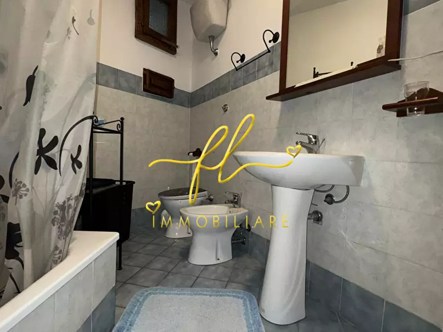 Immagine 17 di Appartamento in vendita  a Livorno