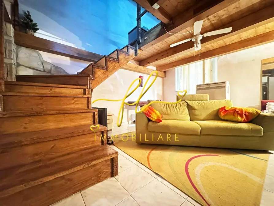 Immagine 7 di Appartamento in vendita  a Livorno