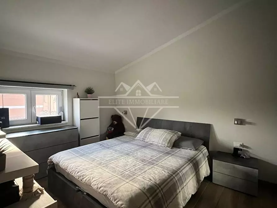 Immagine 9 di Casa indipendente in vendita  a Massa