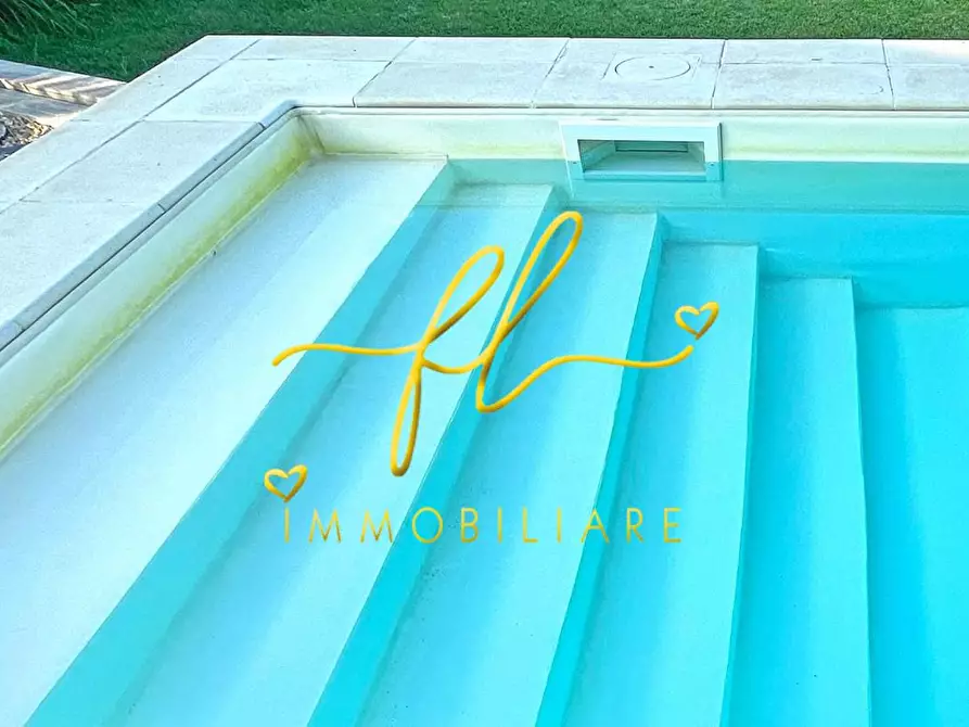 Immagine 27 di Villa in vendita  a Rio