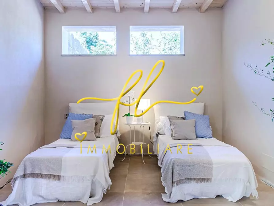 Immagine 70 di Villa in vendita  a Rio